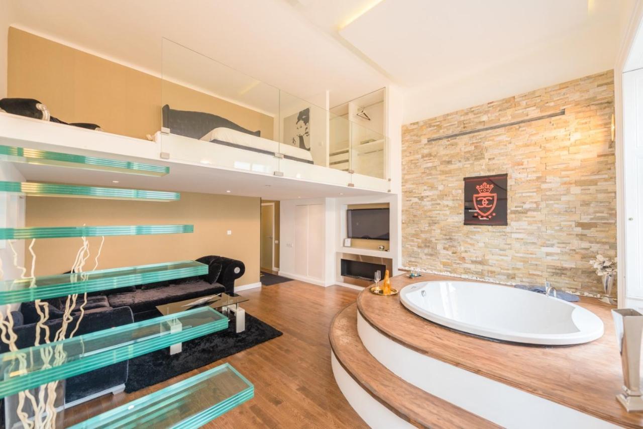 Enzo Capo Jacuzzi Andrassy Lejlighed Budapest Eksteriør billede